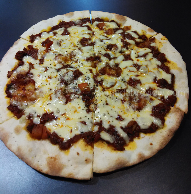 Beef Bolognese Pizza Thin (Regular)