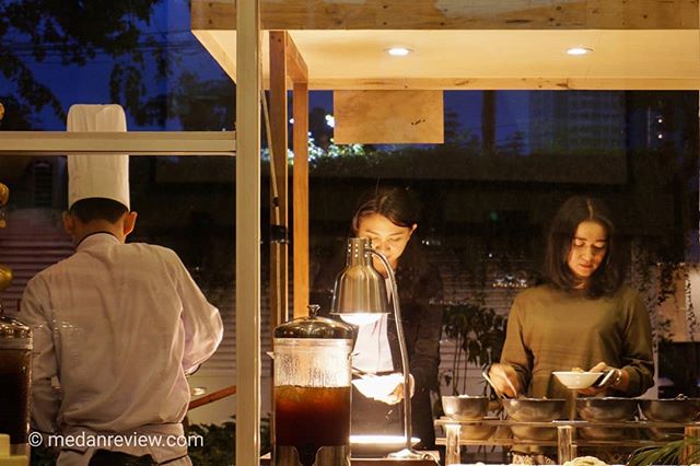 Photo #6 : Kuliner Wong Kito - Palembang Hadir di Kafe Ulos Santika Medan Selama Bulan November
